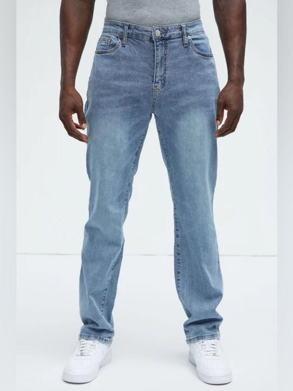 Nova Men Mike Straight Taper Jeans Blue Wash Size 34 NWT